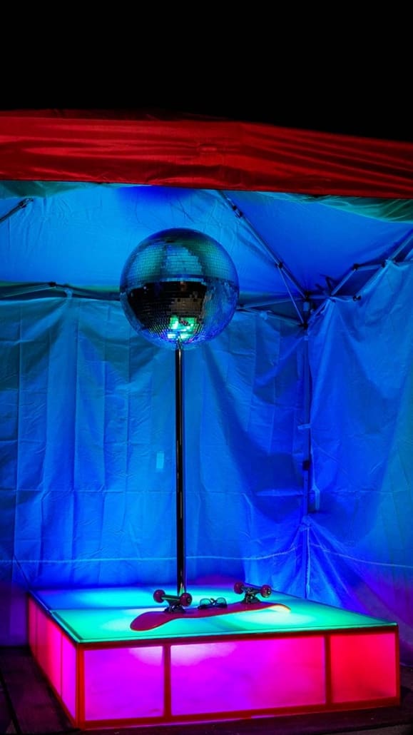 all star stages custom acrylilc glow furniture 6x4 stage with spinning 45mm dance pole and pink skateboard wide teal top